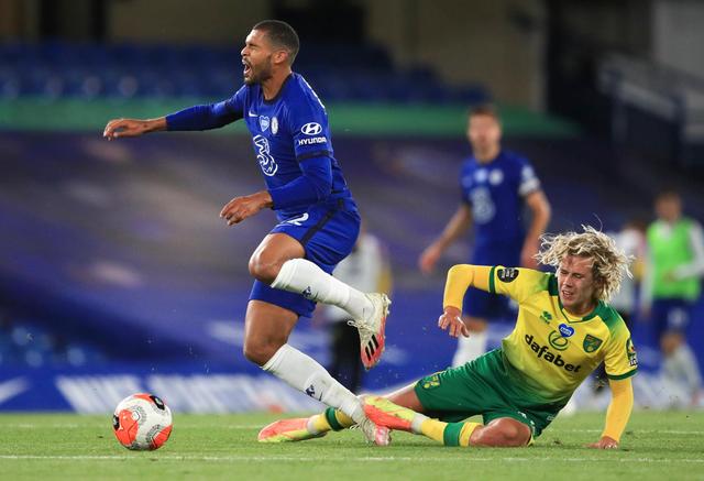 在篮球场上 在篮球场上